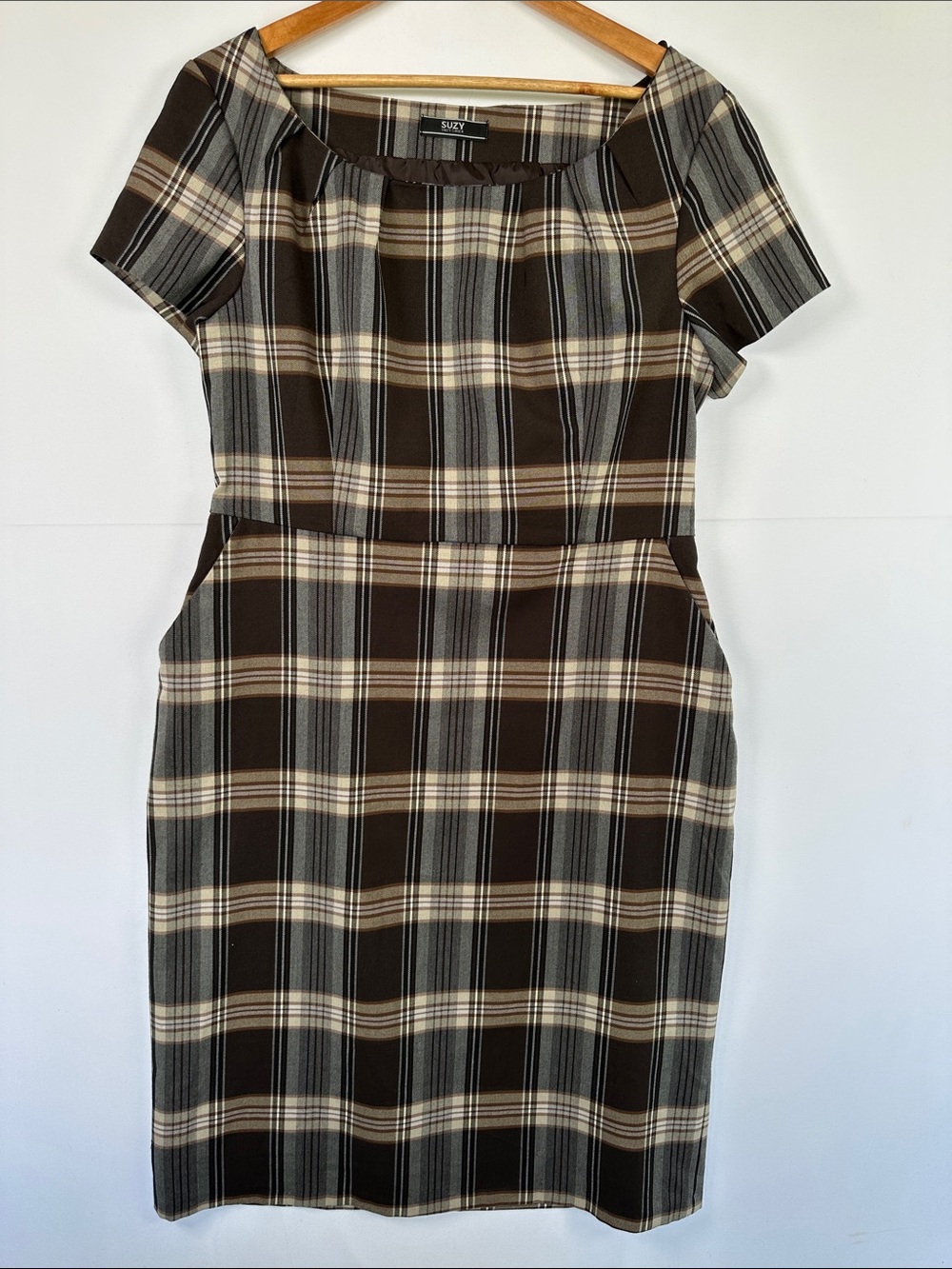 Suzy Shier Brown Plaid Sheath Dress Square Neck Short Sleeve